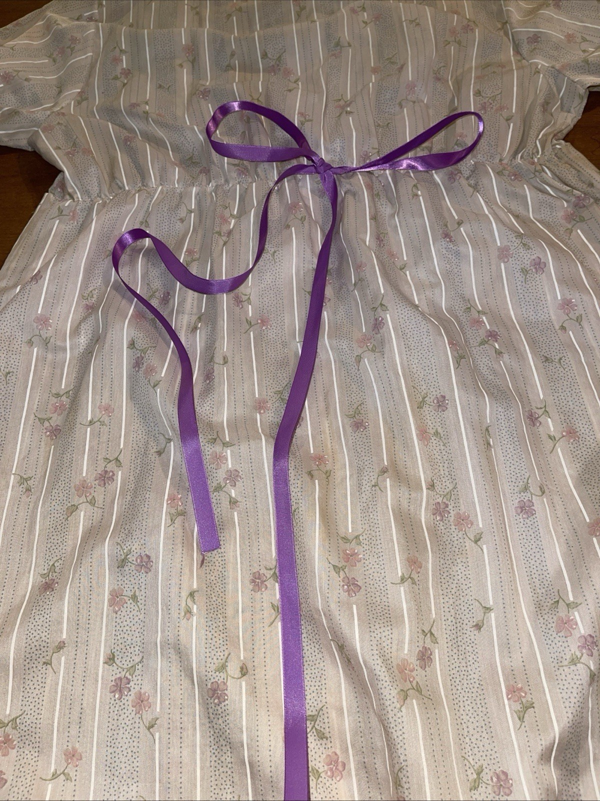 Vintage Long Nightgown Satin Granny Cottagecore Women XXL Flower Detail