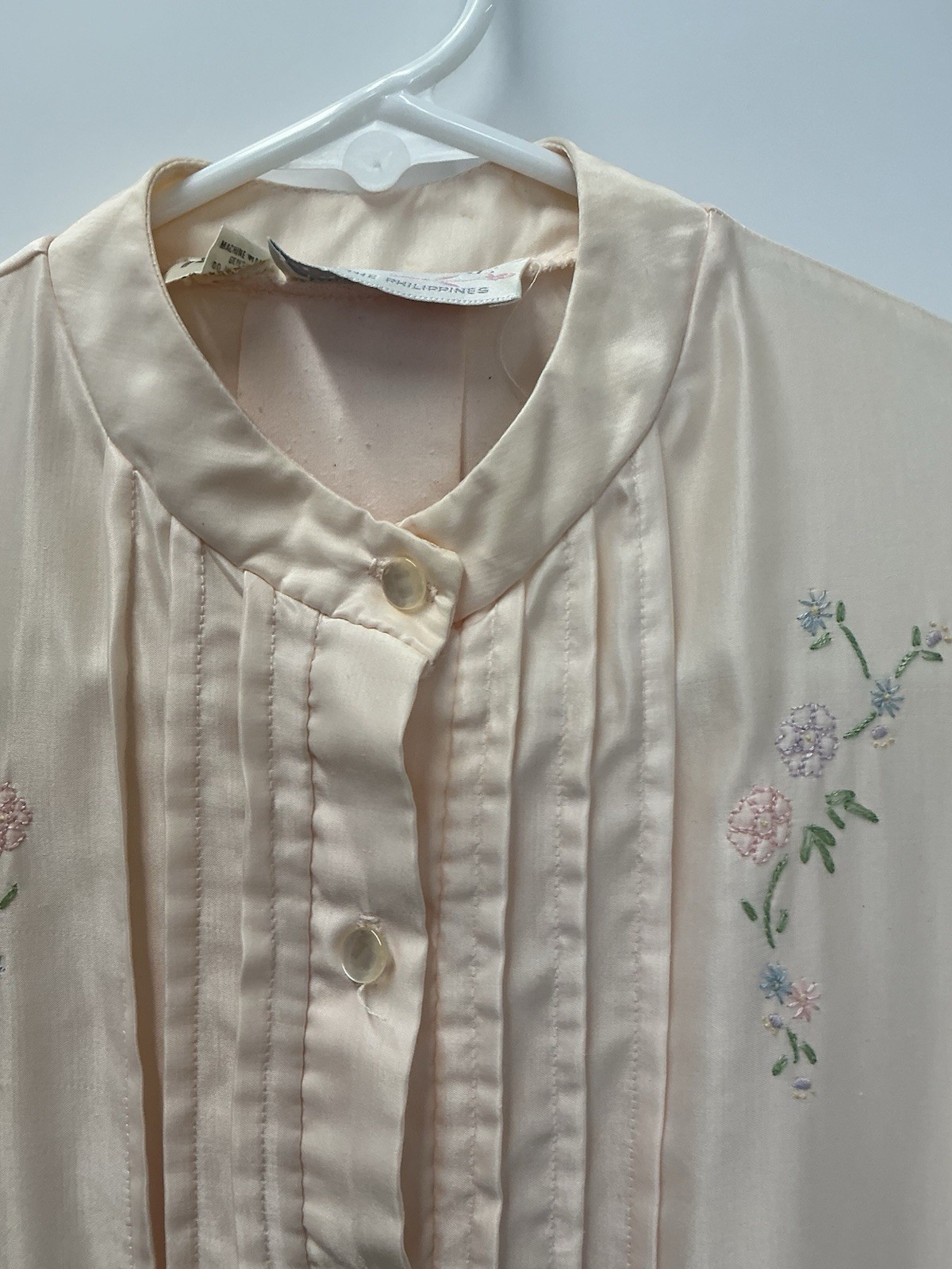 Windy Rose Vintage Nightgown Size Small Blush Embroidery Pleats