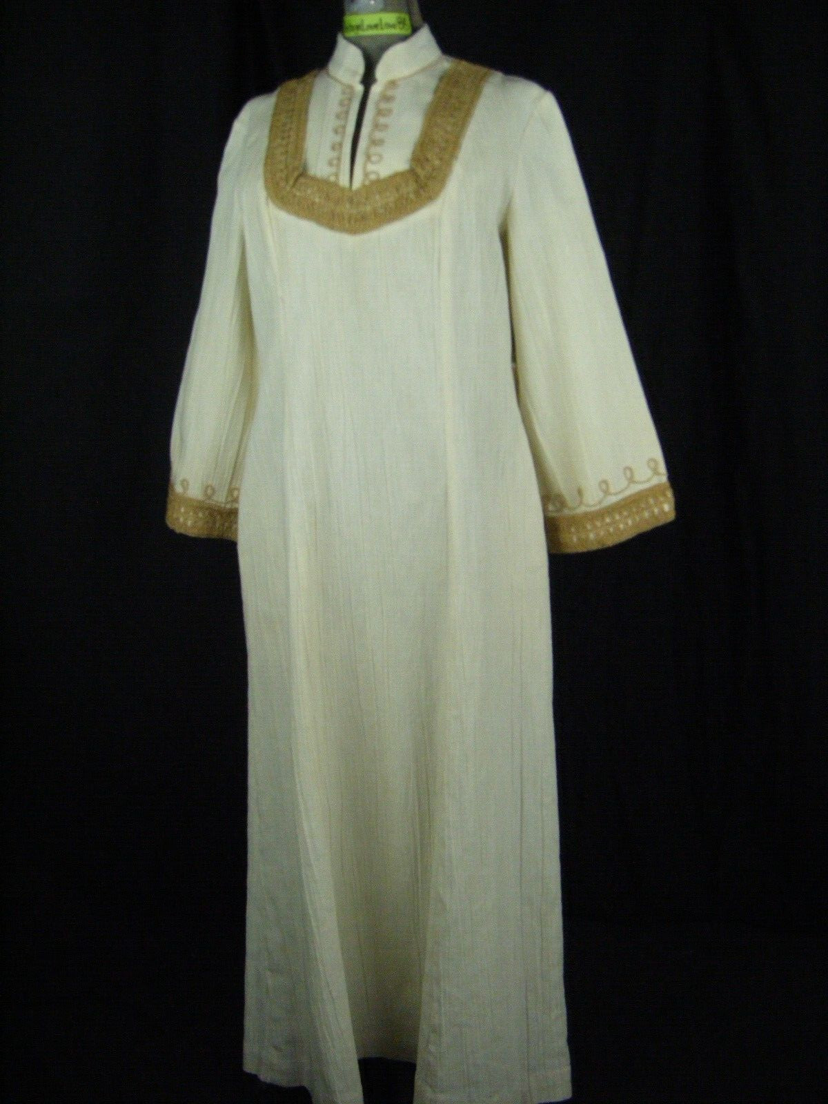 MISS K ALFRED SHAHEEN Vtg 70s Cream Crepe Hippie Embroidery Dress-Bust 41/M