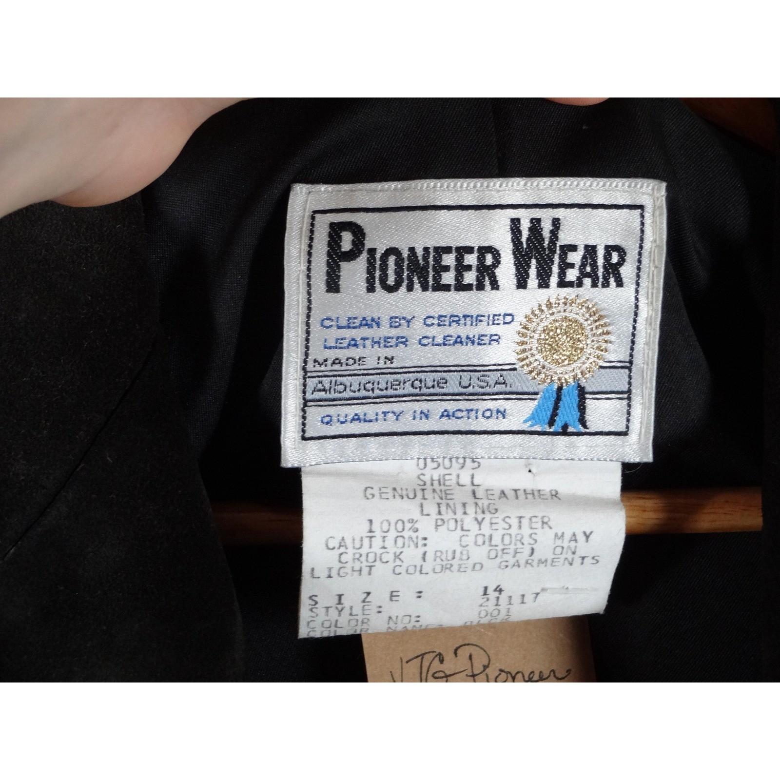 VTG Pioneer Wear Western Jacket 12 Black Suede Fringe Cropped Rodeo Cowgirl Boho