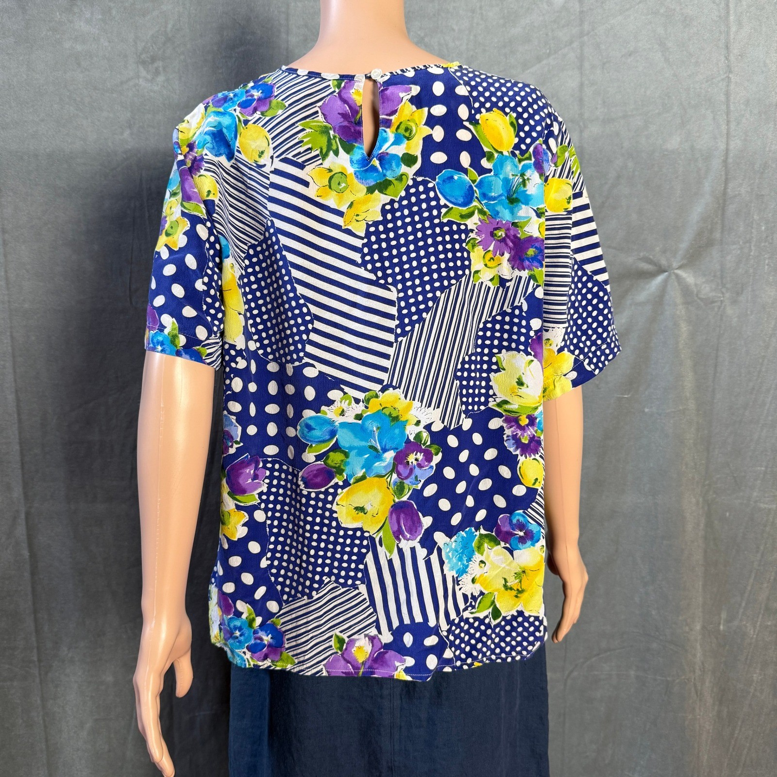 Vintage 90s Christie & Jill 100% Silk Floral Blouse XL Blue Geometric Classic