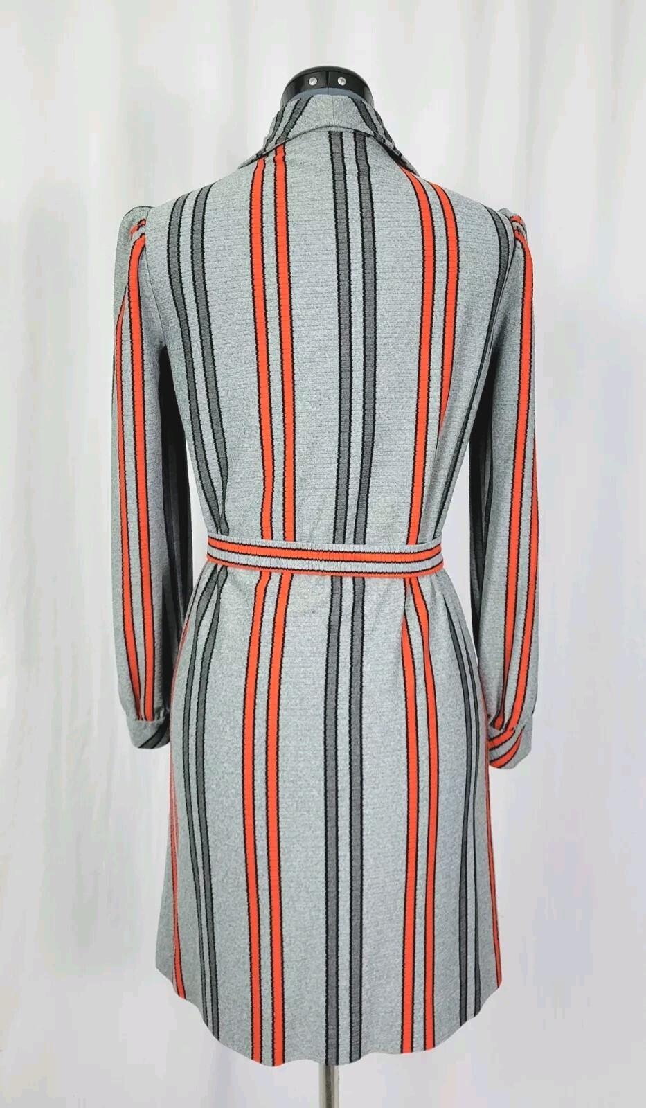 Vtg Grey Button Down Dress w Dark Grey & Orange Stripes & Tie Belt Size M?