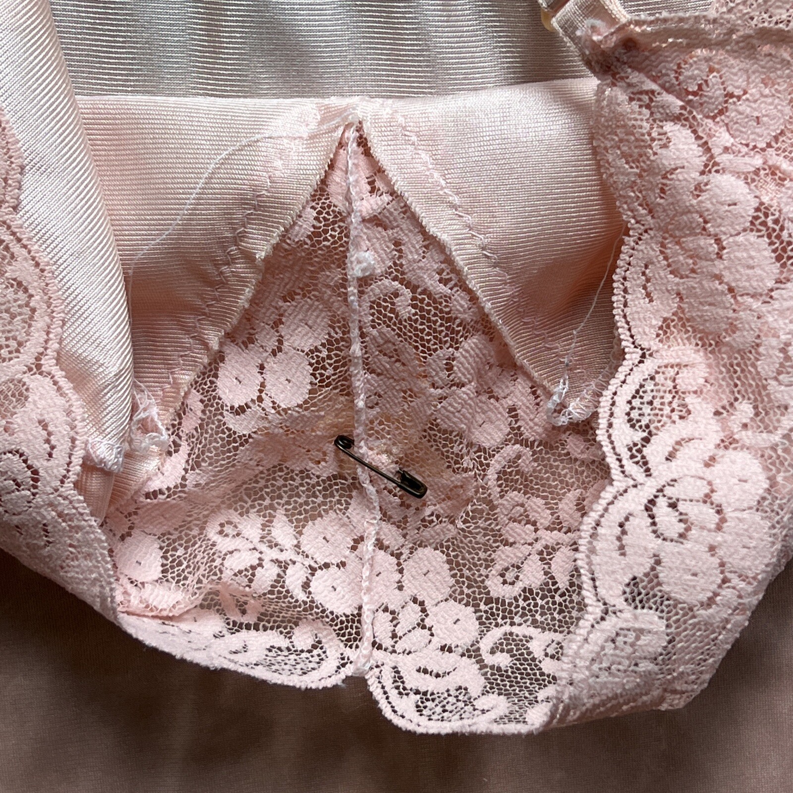 Vintage Sliperfection Womens 34 Pink Nylon Tricot/Lace Full Slip Antron III