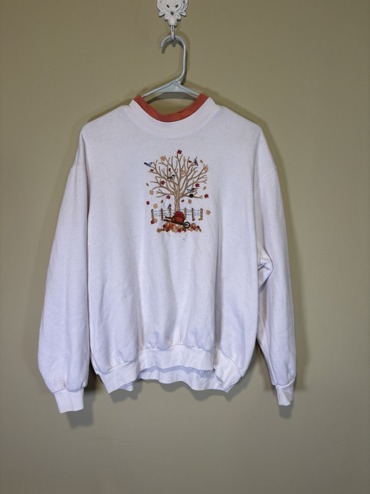 Vintage Bon Worth White Crewneck Sweater with Autumn Tree Embroidery