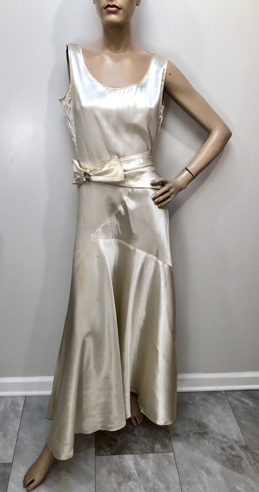 VTG 1930s OLD HOLLYWOOD HARLOW Ivory SATIN Rayon BIAS CUT GLAMOUR GOWN *Buy-Now