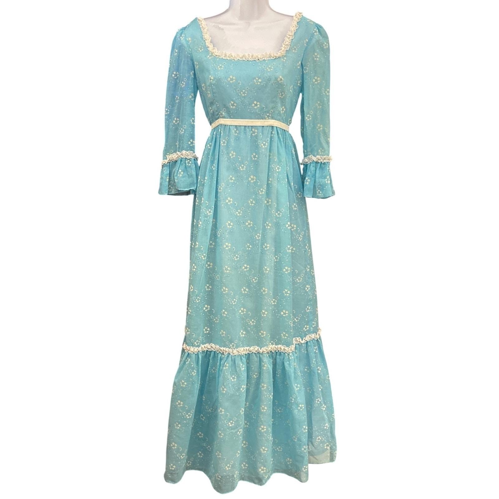 70s Lorrie Deb Maxi Dress Cottagecore Prairie Blue Floral Lace Trim Style 7899