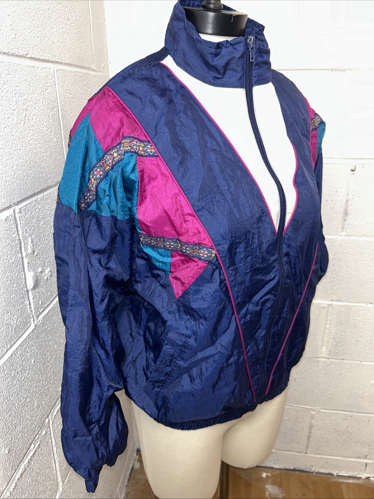 VTG 80S Polyester Windbreaker Size Medium Just For Petites Purple Color Block A2