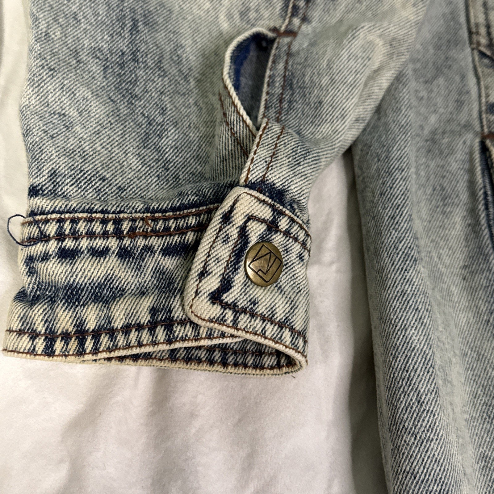 VTG ANDY JOHNS Long Denim Jacket Coat Large Hooded Grunge 90s 80s Light Wash