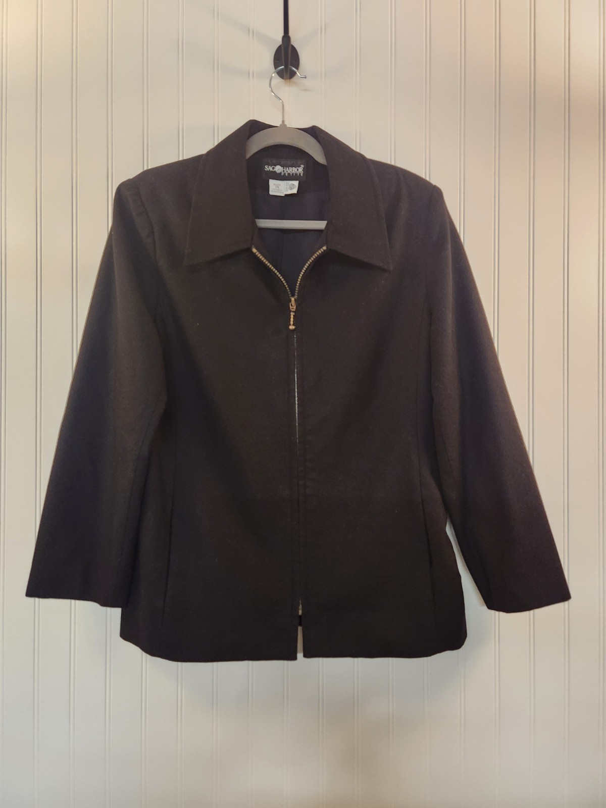 Vintage Sag Harbor Women’s Black 100% Pure New Wool Zip Up Blazer Size 14P
