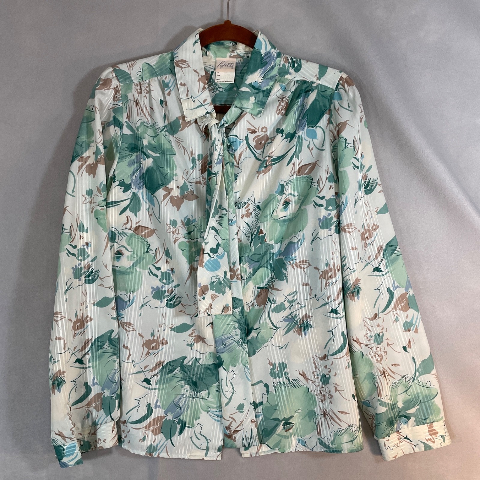 Vintage Lykettes Floral Secretary Blouse 16 Green Cream Bow Tie Neck Long Sleeve
