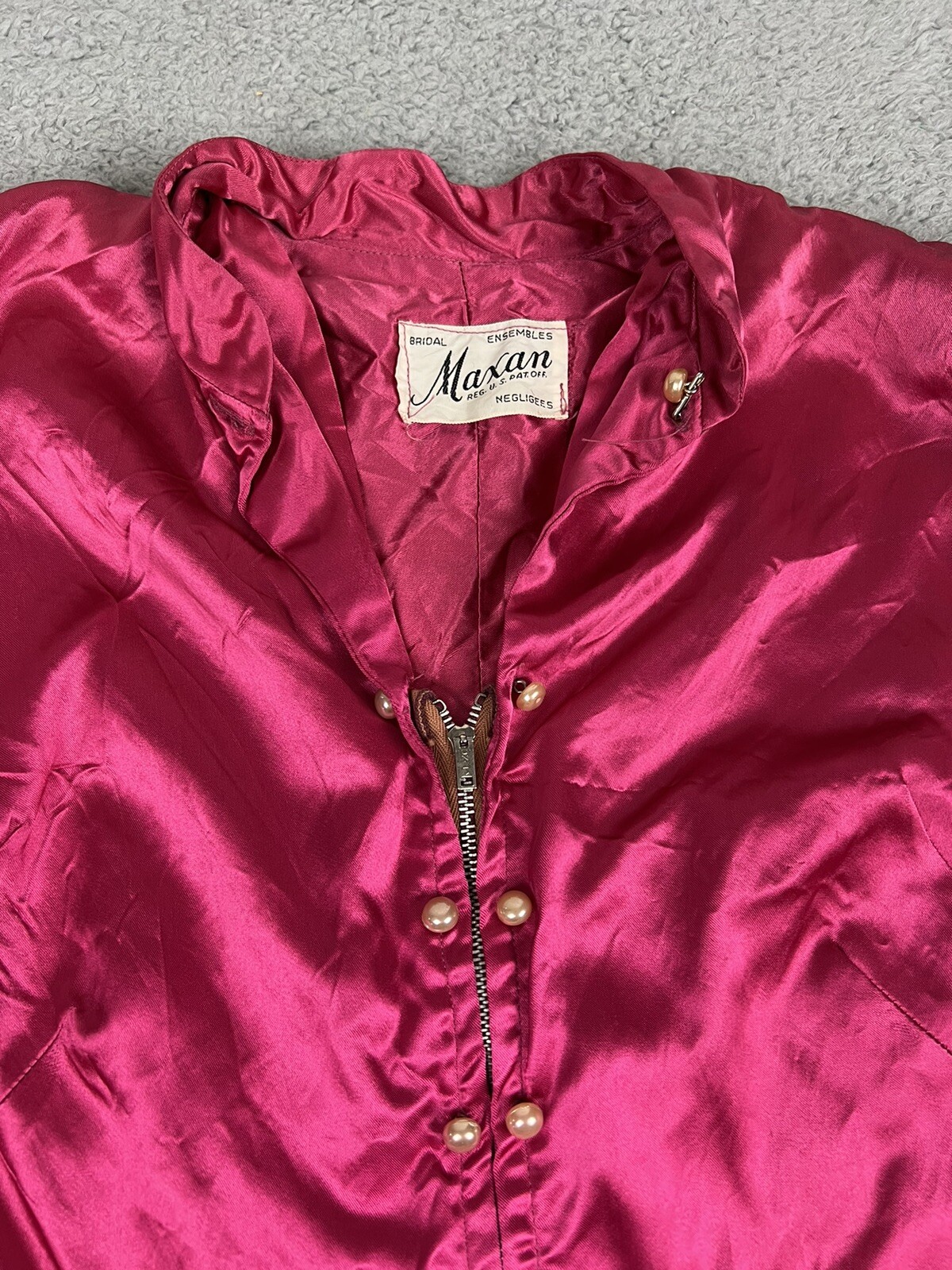 Vintage 1940s Maxan Bridal Negligee Housecoat Robe Barbiecore Hot Pink Regal