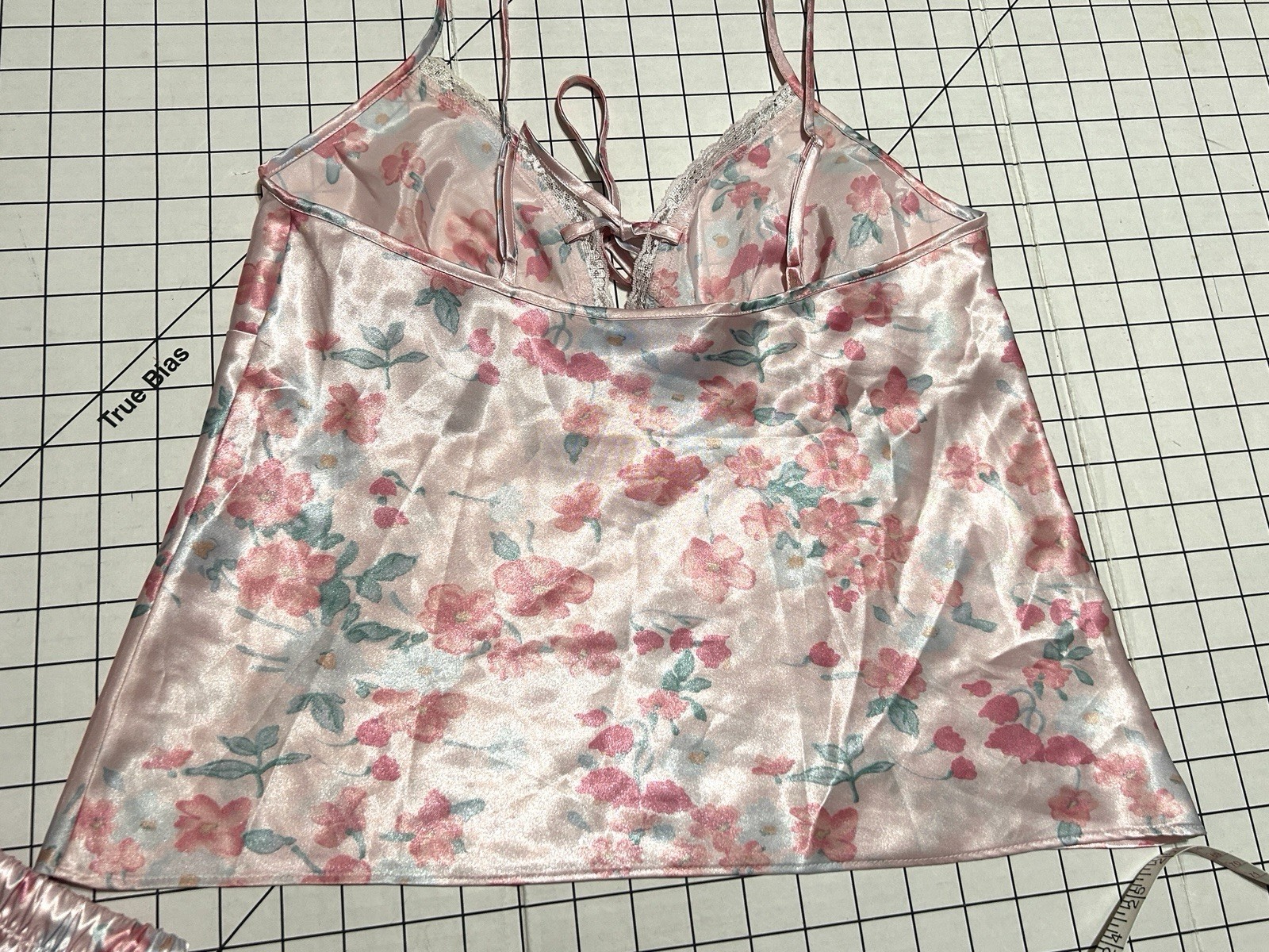 Vtg Silky LACE FLOWERS BY WARNER’S Pink Pajama Set Camisole Bottoms Nylon Sz M