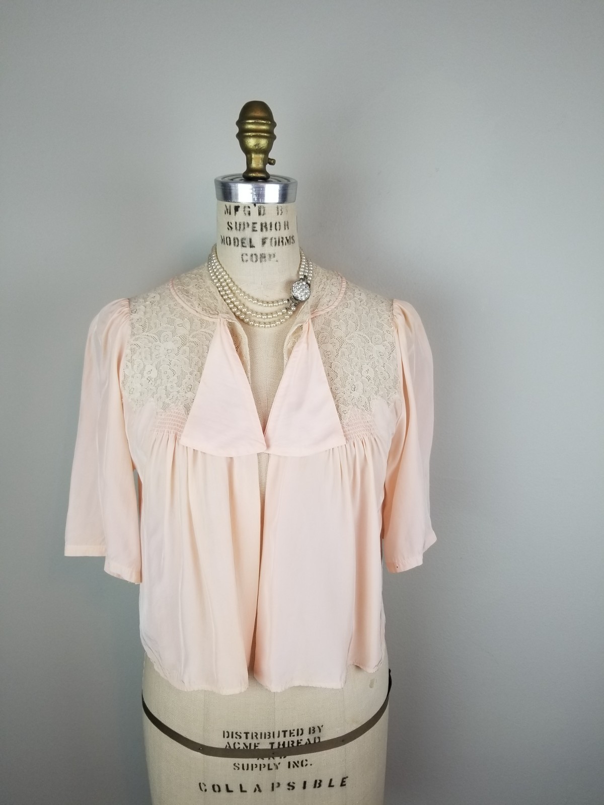 Vintage 1940’s Luxe Peach Satin & Intricate Cream Lace Boudoir Bed Jacket