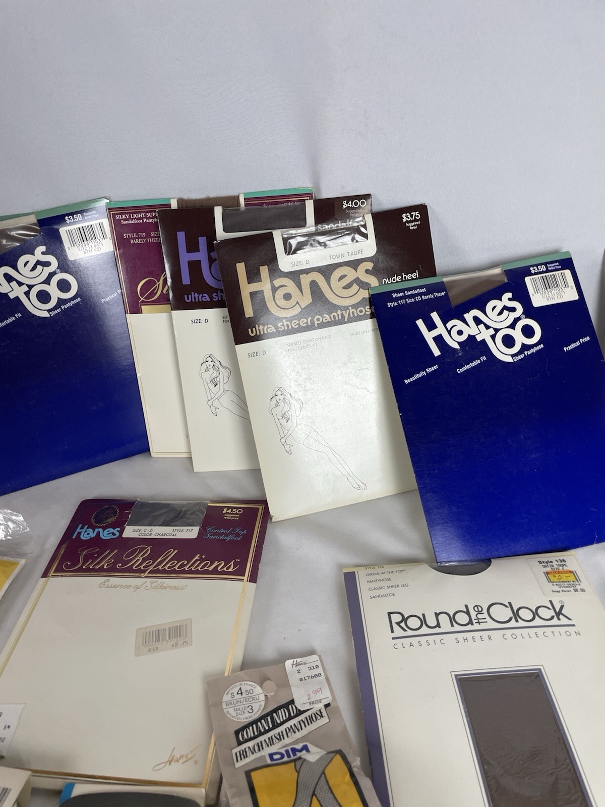 16 PAIR VINTAGE PANTYHOSE! ASSORTED BRANDS/COLORS/SIZES! HANES/PANTY-COMBO/SHEER