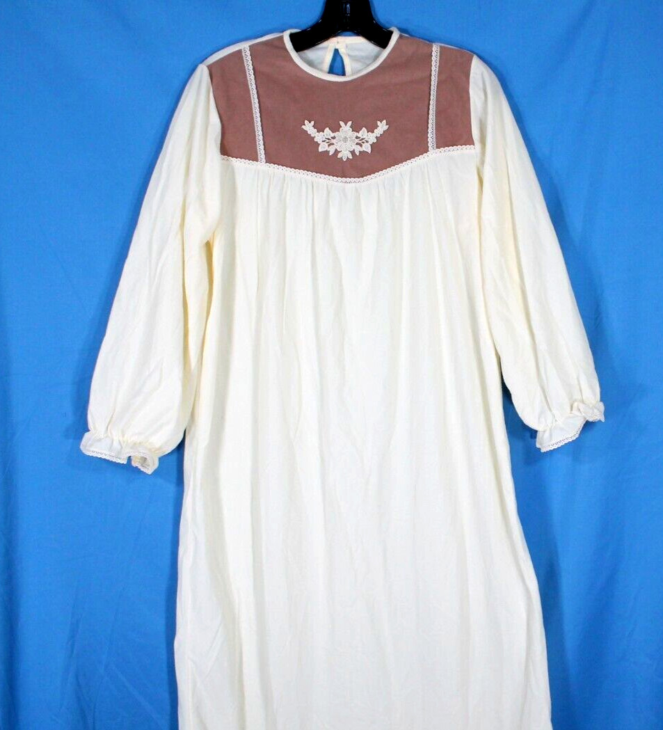 VTG MONTGOMERY WARD Ivory Fuzzy Fleece BROWN CONTRAST Lounge NIGHTGOWN 13 (M)