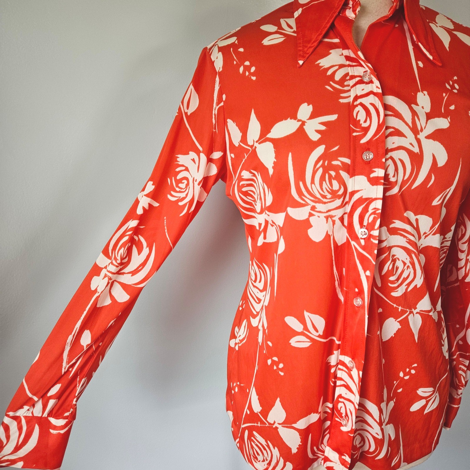 Vera Neumann Vintage 70s Orange Red White Rose Floral Dagger Collar Blouse M