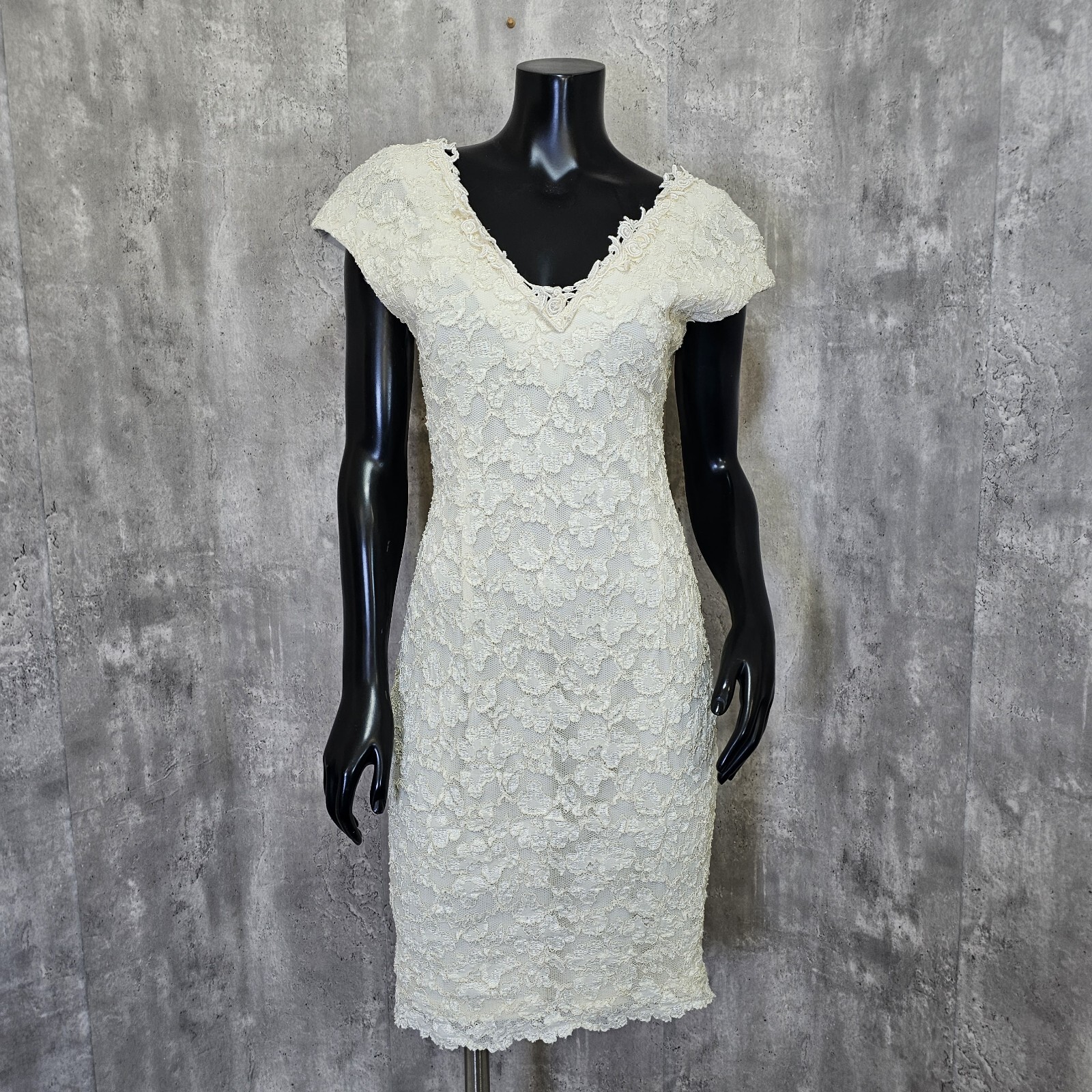 Vintage 80s 90s Molly Malloy Womens M Ivory Lace Wiggle Dress Cocktail Party