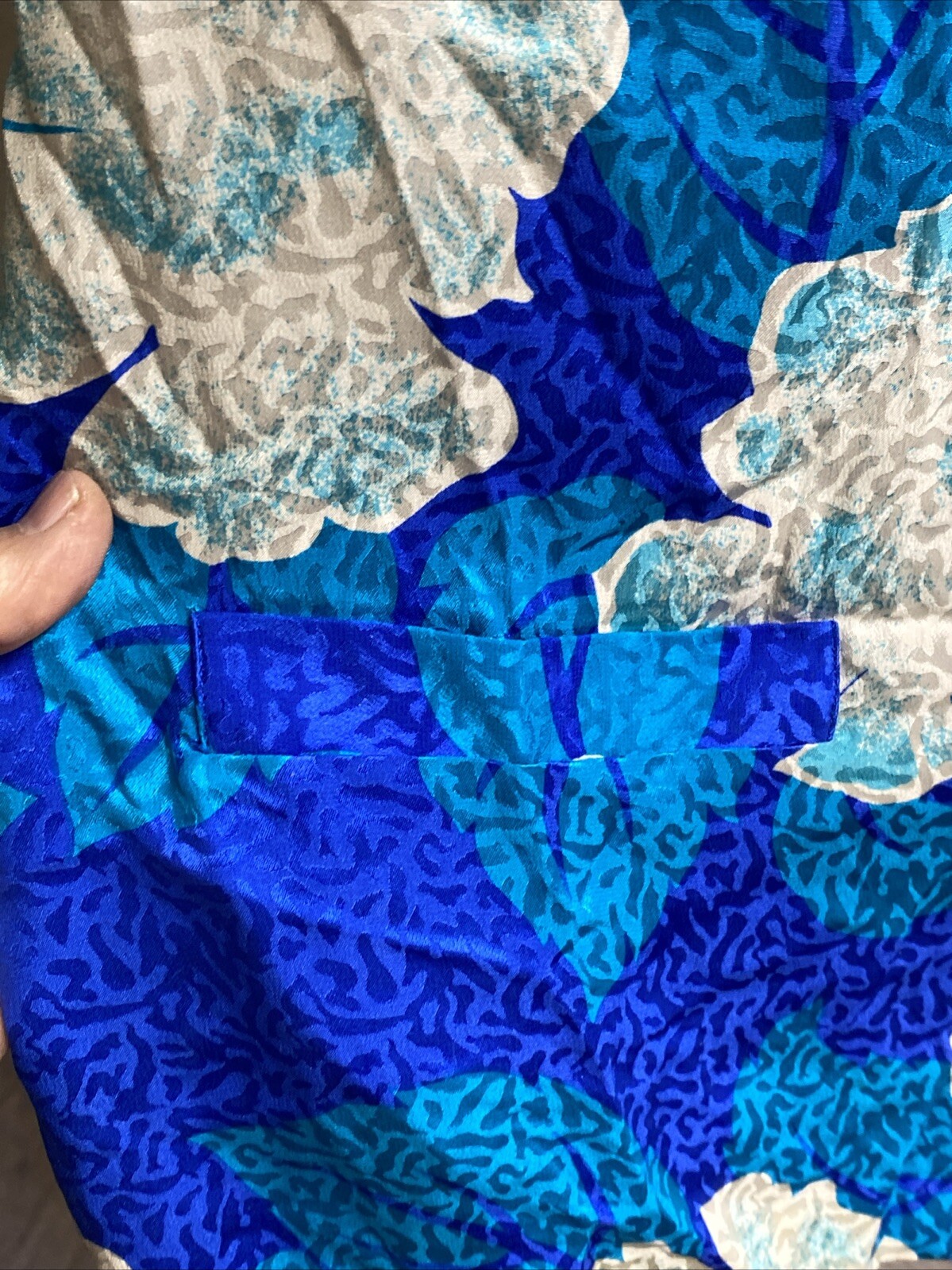 vintage 80s Bright Blue/white/aqua Blouse by S.I.L.K.S St Gillian size 12