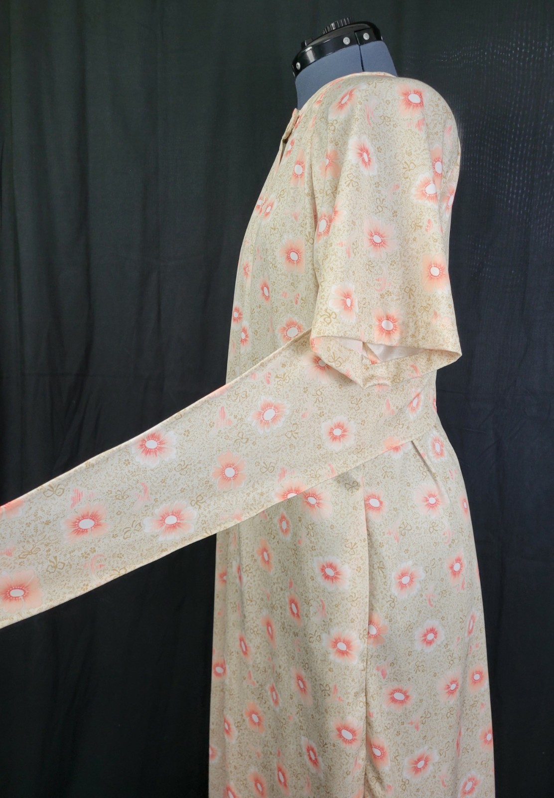Vintage Cream/Gold/Coral Floral Dress w Wrap Around Overblouse Size XL?