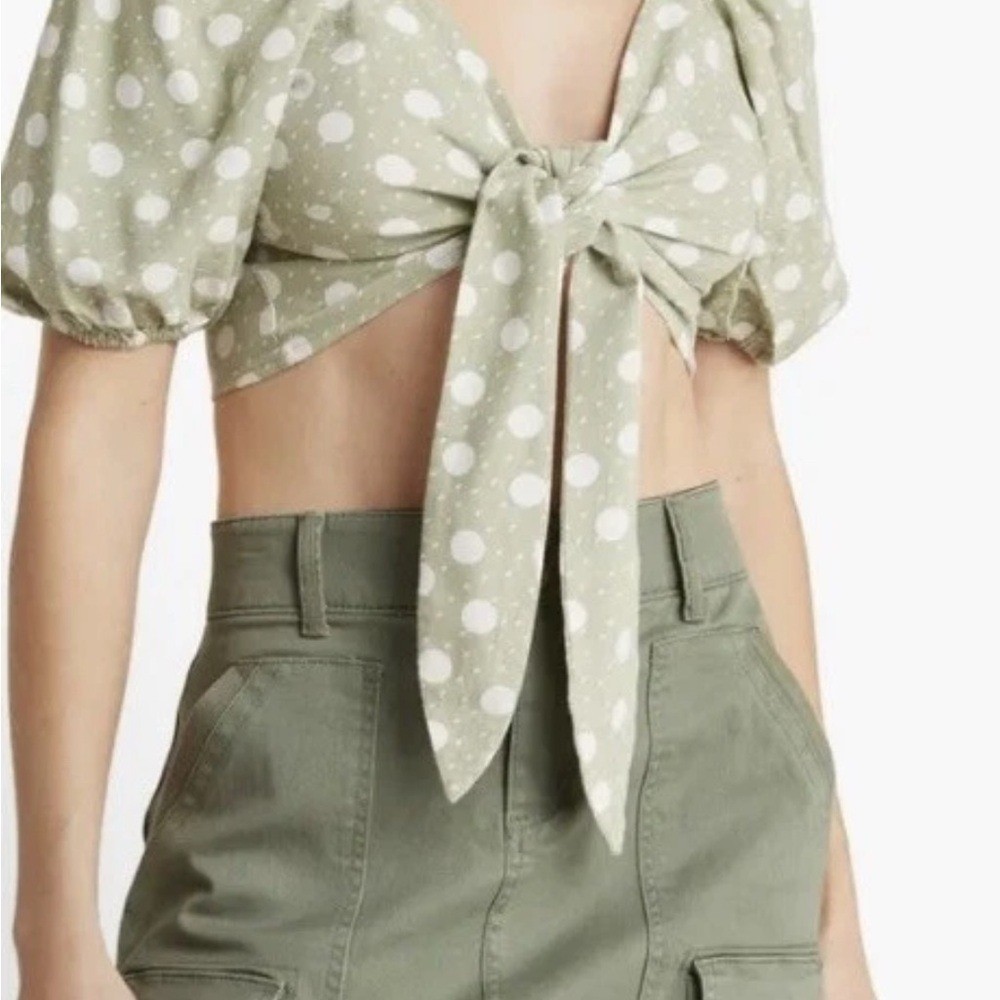 Vera Moda Dessert Sage/Snow crop Top NWT Perfect condition!!