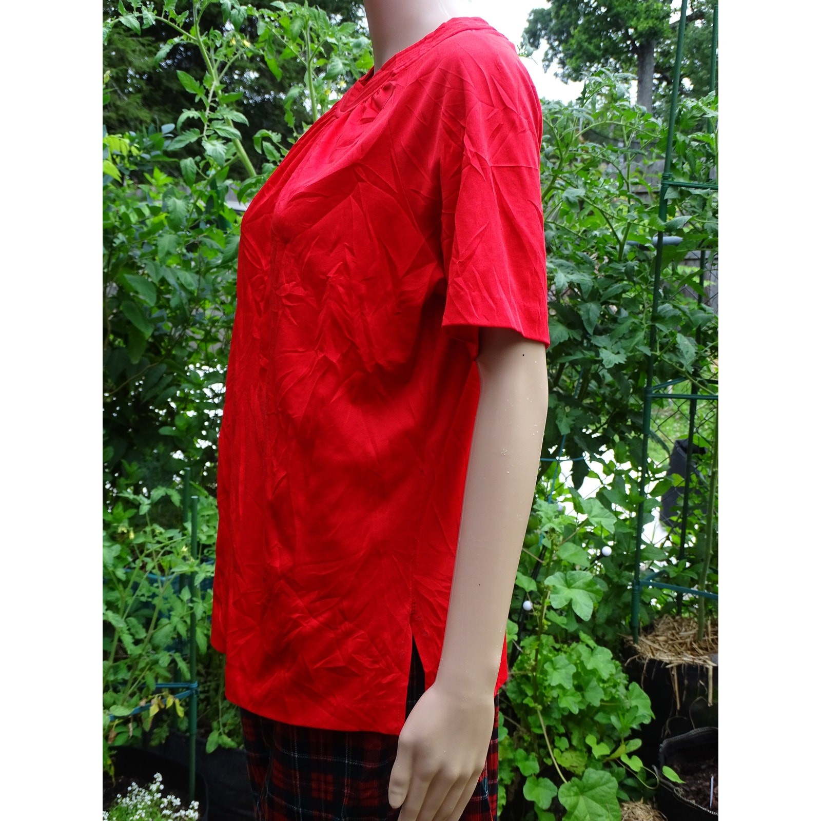 Vintage 1970s Red Blouse Womens Medium Large Gathered Pleated Retro Zipper Back