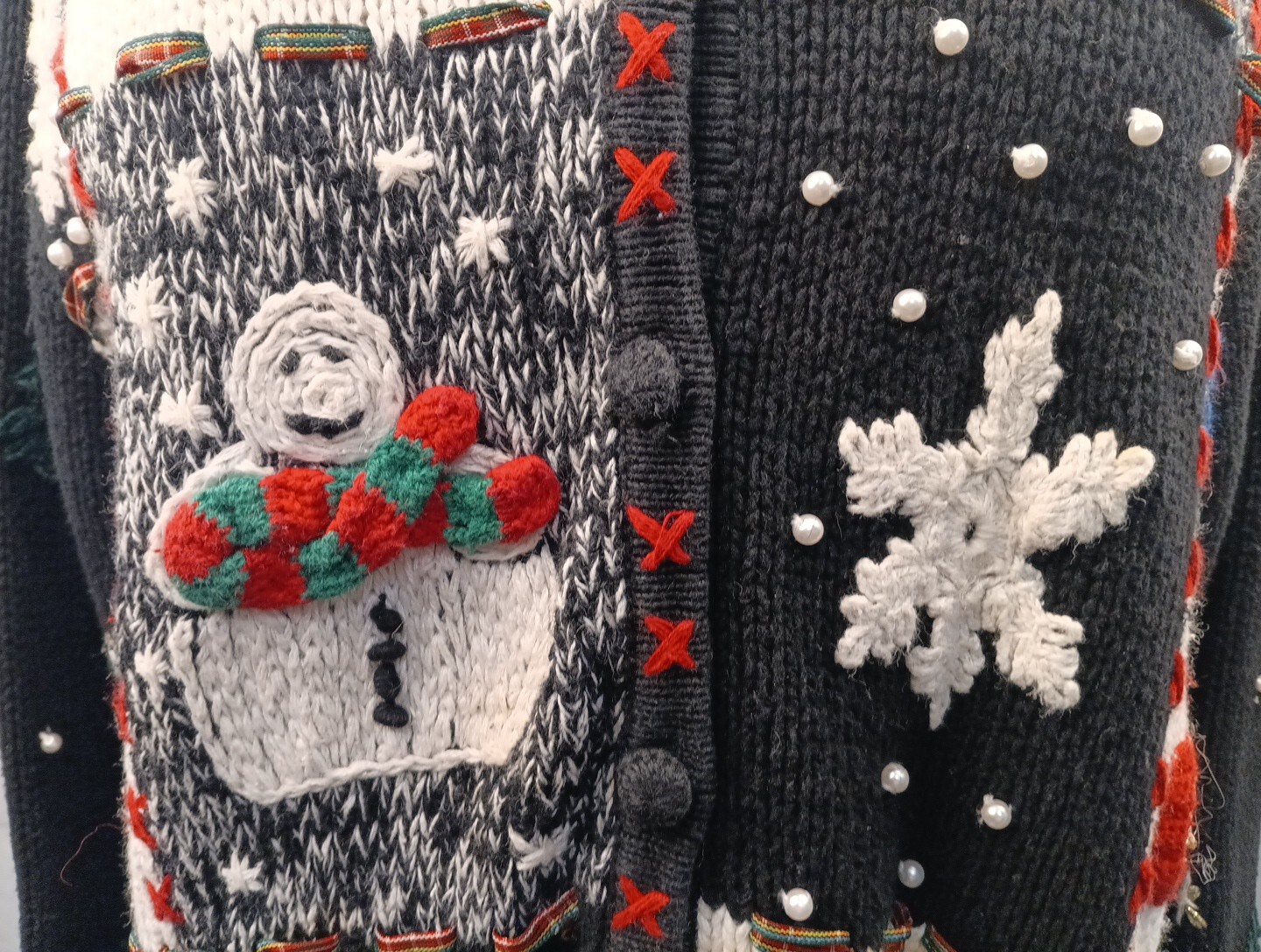 Designers Originals Studio Christmas Sweater Women’s M Ugly