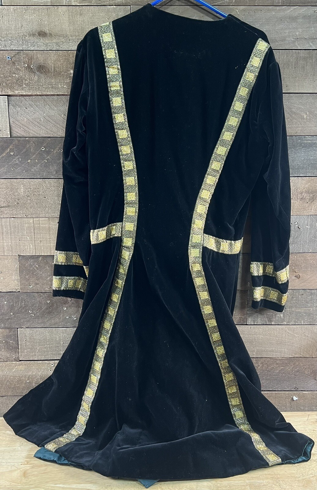 Vintage Black/Gold Renaissance Theatre Costume Gown Robe