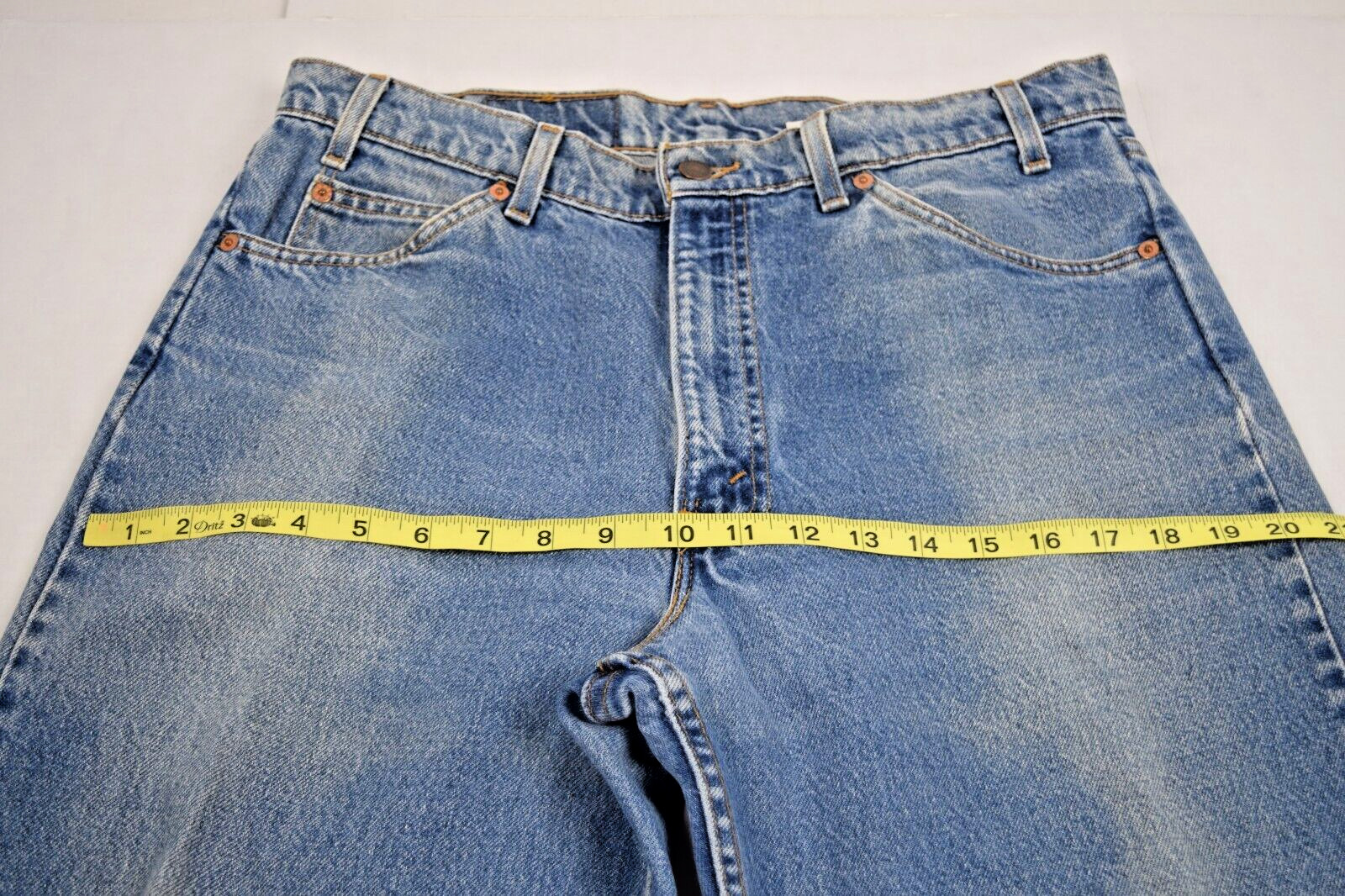 Vintage Levis 550 Fade Jeans Relaxed Actual 33 x 30 90s Made USA c.1997