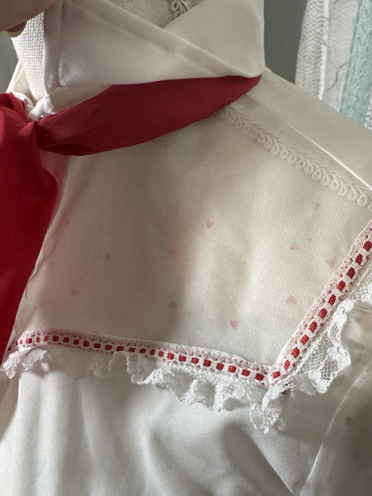 Karman Vintage White Long Sheer Sleeves Lace Pearl Snap Buttons Hearts 9/10