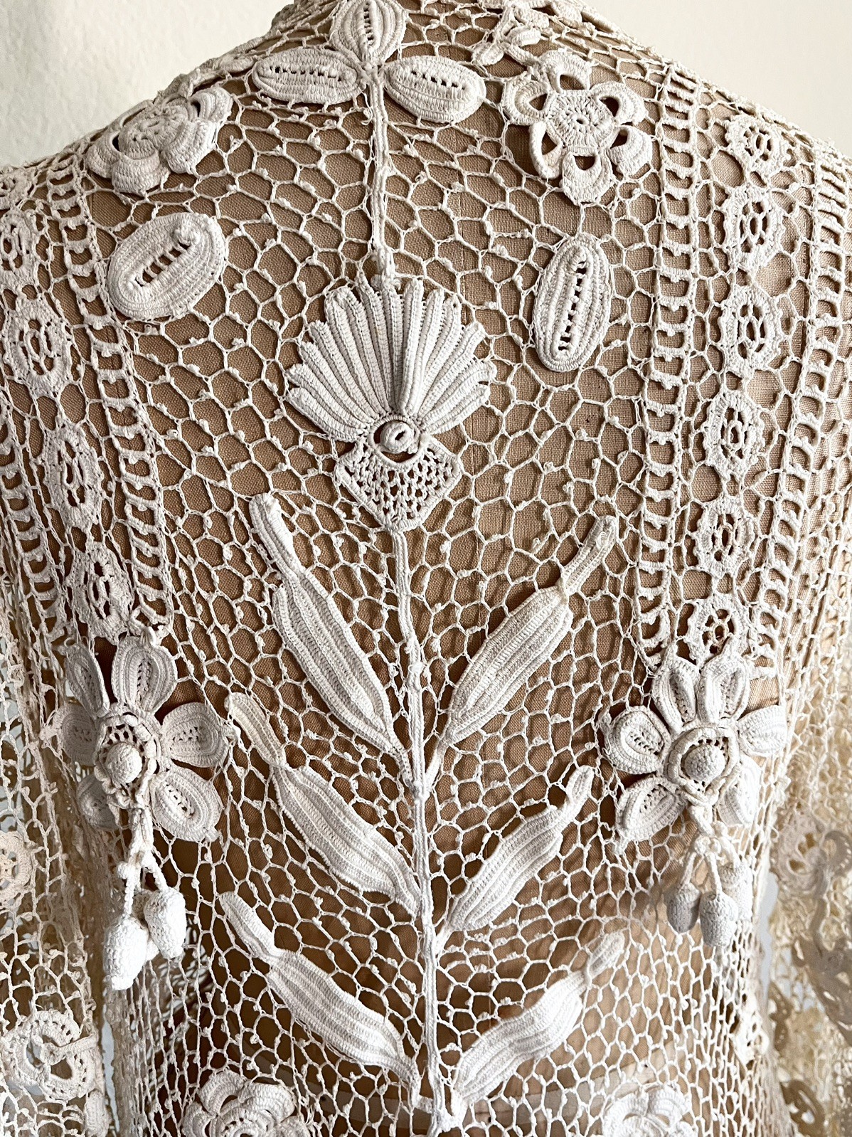 Antique Vctorian / Edwardian Croceted Irish Lace Jacket Handcrafted Floral Motif