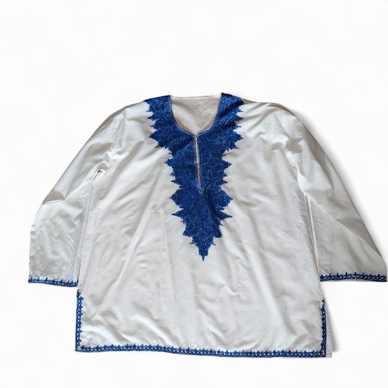 Vintage White Lightweight Linen Blue Embroidery Island Hippie Tunic Top medium