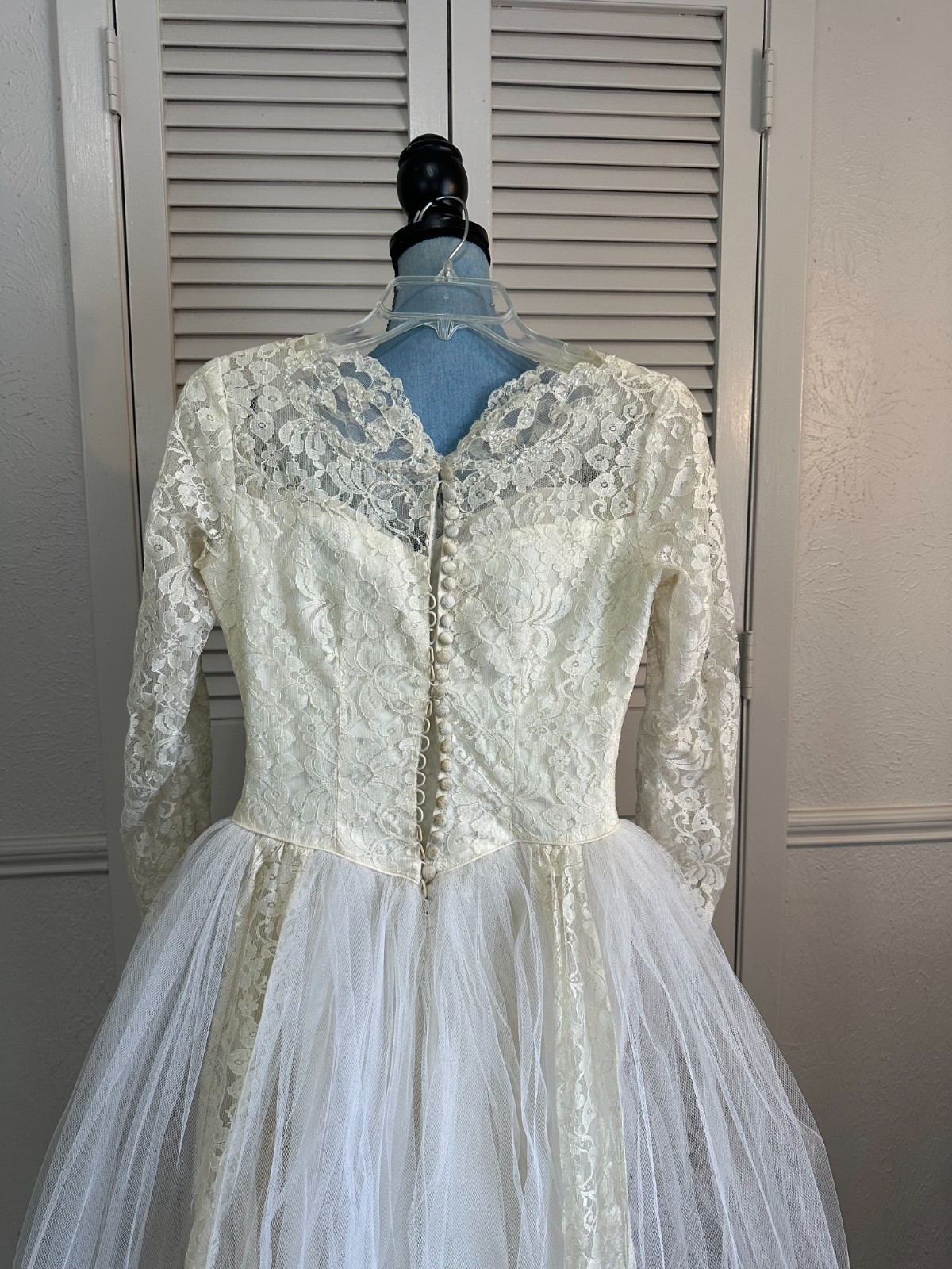 Vintage 50’s Wedding Dress Lace Floor Tulle Ivory Satin Sweetheart Bodice