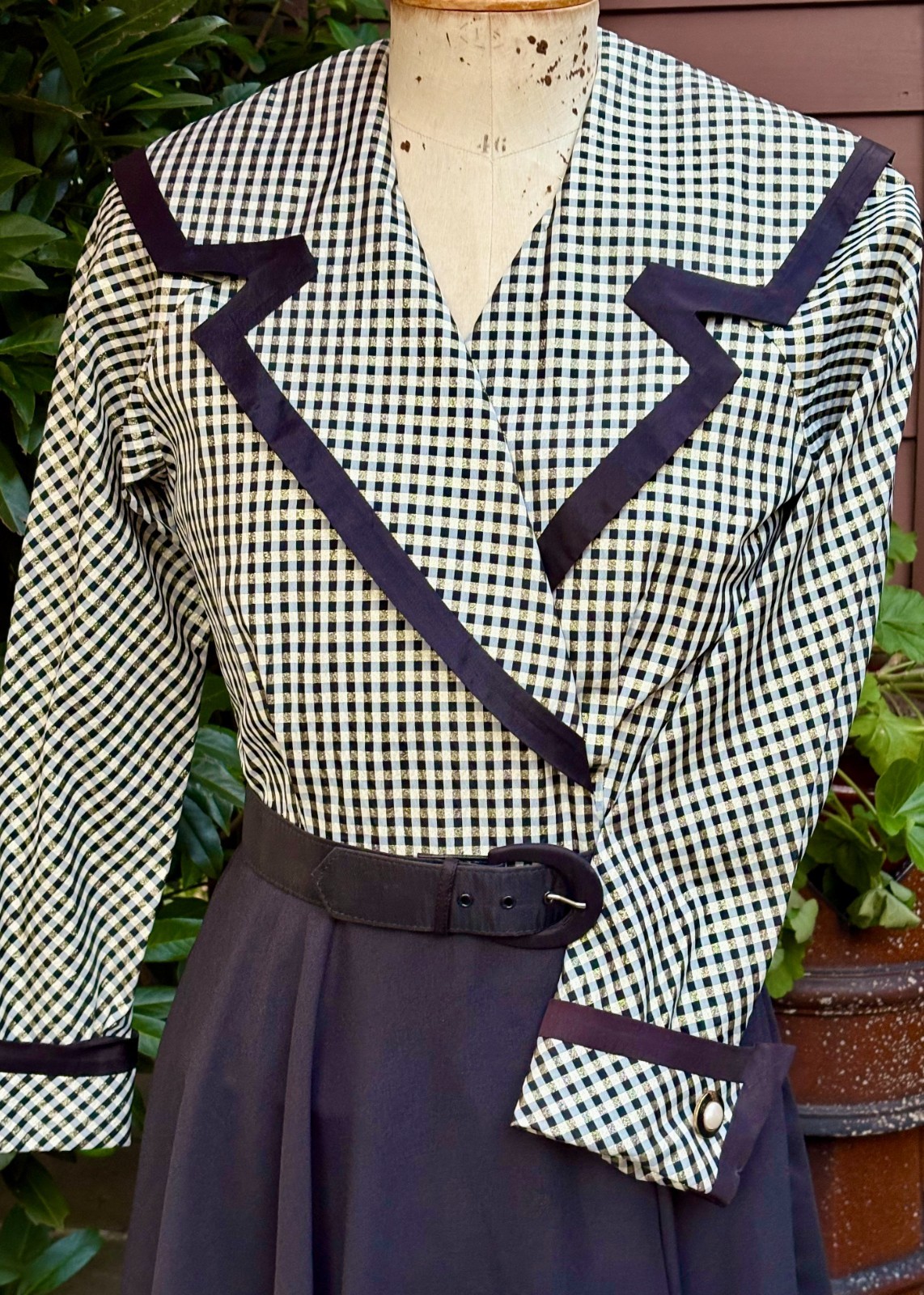 70s LESLIE FAY DRESS Petite 10 BLACK & WHITE Check TOP Notch COLLAR swirl SKIRT