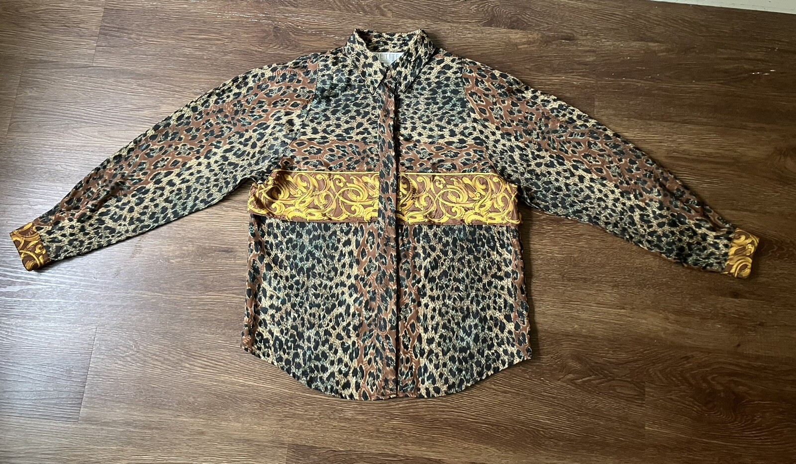 Vintage ’80s Petite Sophisticate Colorful Leopard Print Long Sleeve Blouse S/M