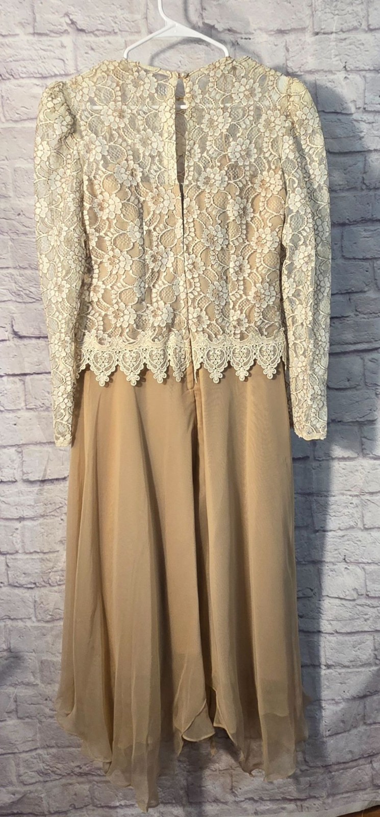 Vtg Cachet by Bari Protas Woman’s Beige Lace Chefon Dress Sz 10 (see description
