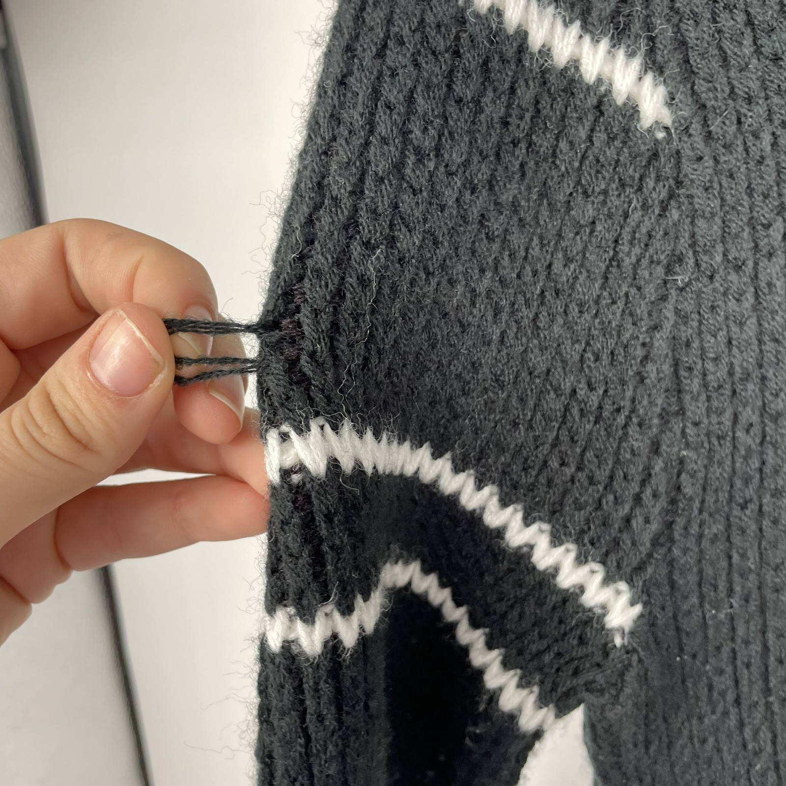 Vintage 70s Yamaha Knit Wool Sweater Women’s Small Black Ski Striped White USA