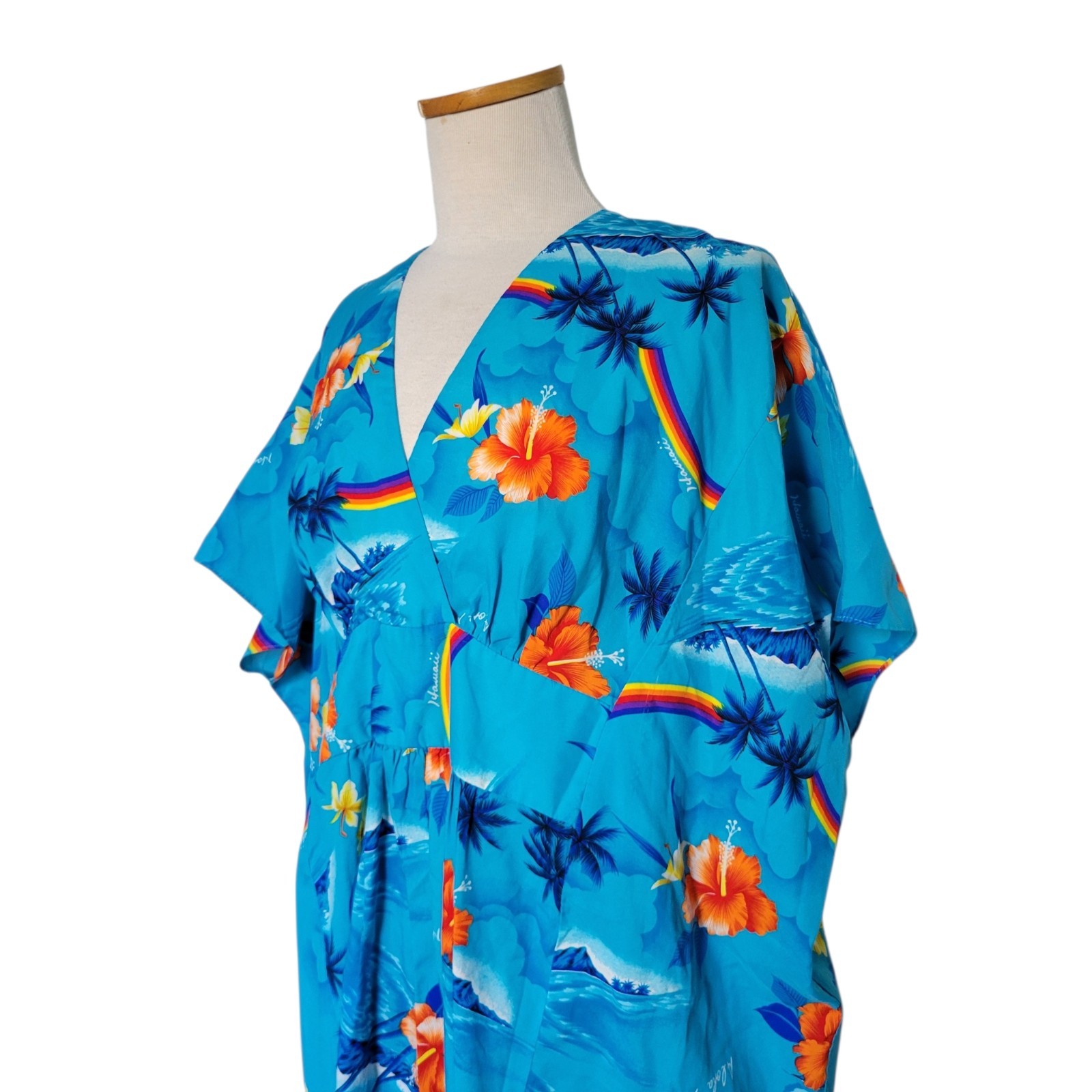 VTG 70s Hawaiian Muumuu Mrs. Roper Caftan, Angel Wing Sleeve resort One Size