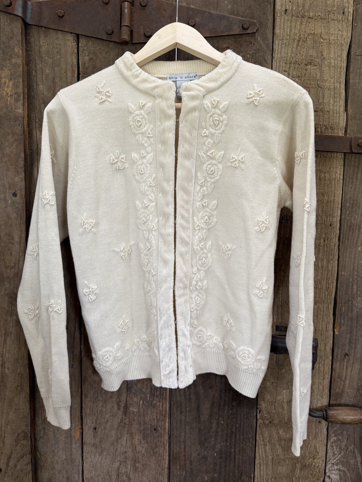 Ship N Shore Vintage Embroidered Sweater Cardigan Size S Velvet Embellishment