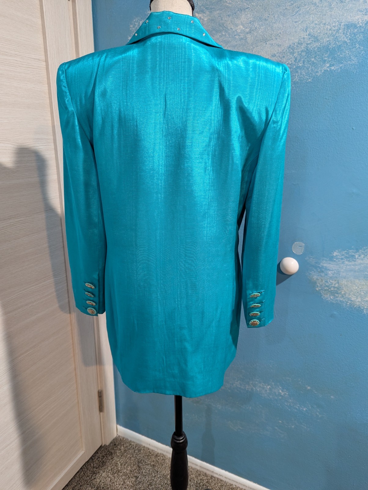 CRISCIONE Vintage Turquoise Blazer Embellished. size 6P. Made in USA