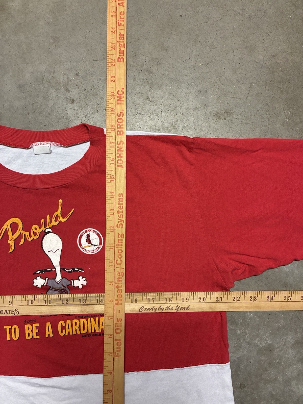 Vintage 1980s Peanuts Snoopy Cardinals Cropped Baseball T-Shirt Artex MLB