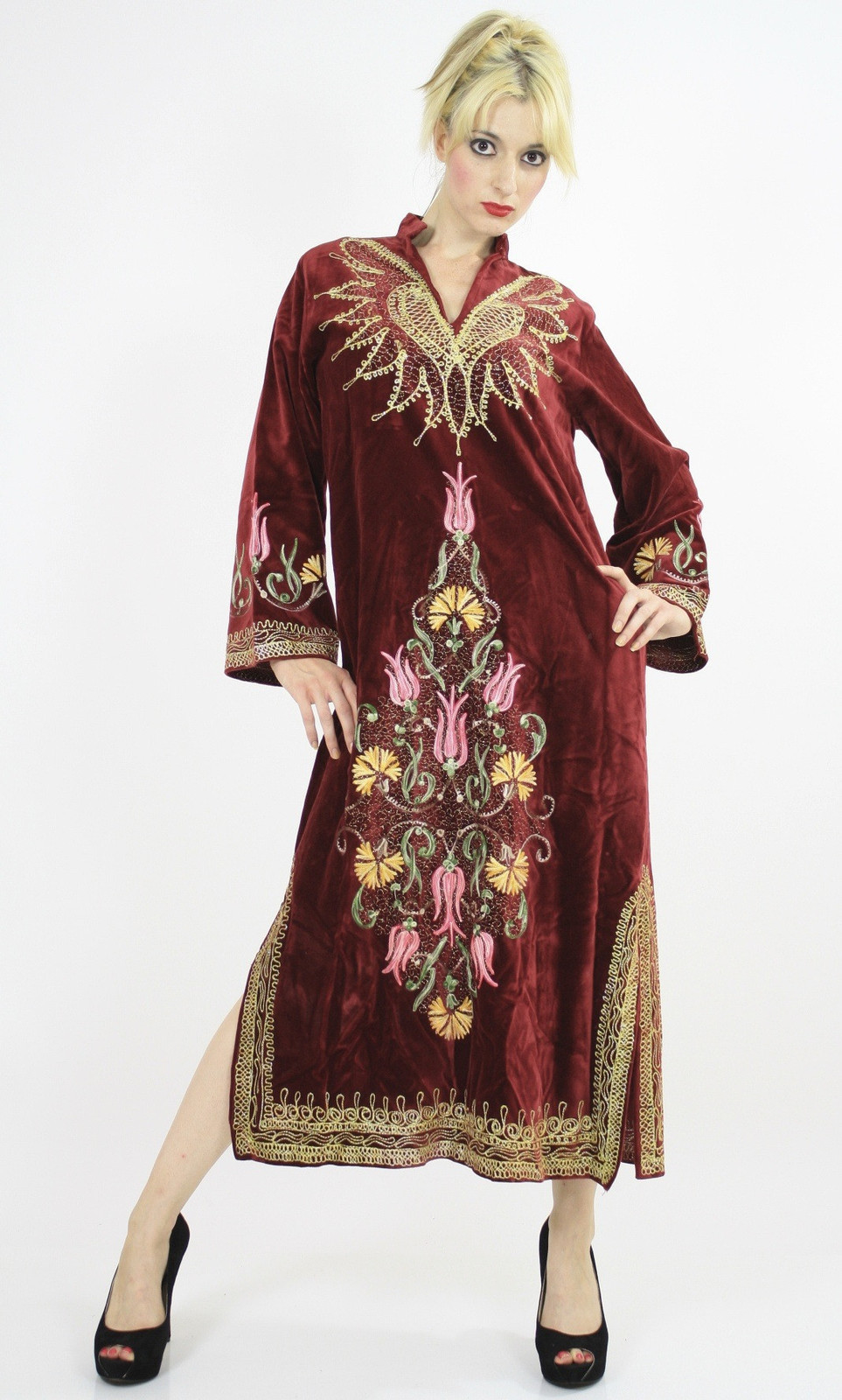 Vintage VTG 60s boho caftan Turkish Hippie boho velvet caftan embroidery