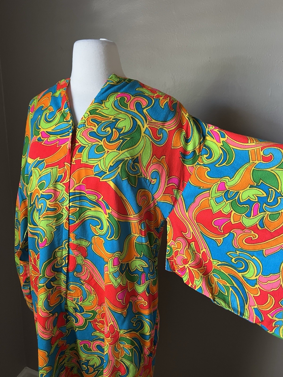 Vintage 70s Bergdorf Goodman Dress Maxi Winged Kaftan Psychedelic Vibrant Retro