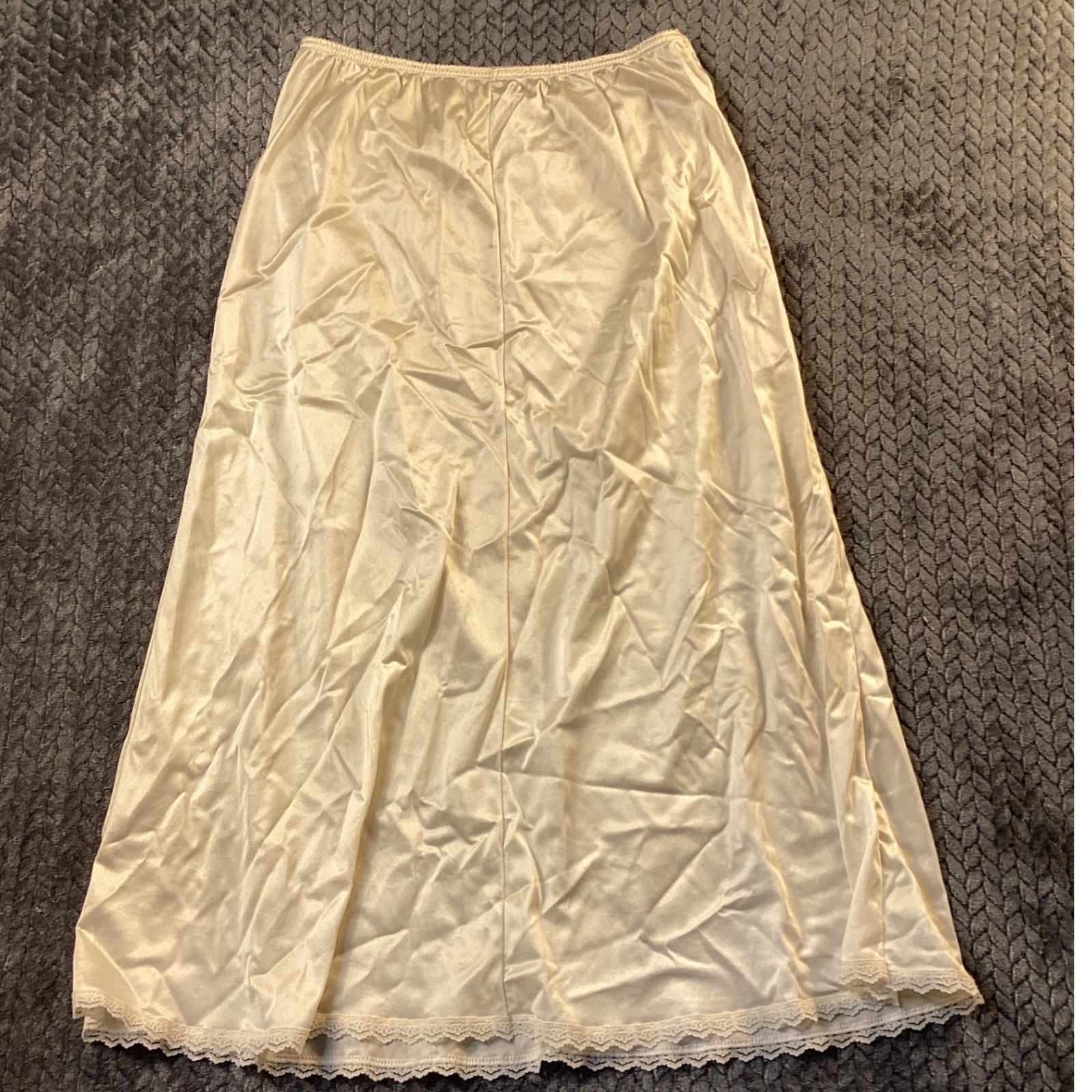 Vintage Seamprufe Cream Nylon Tricot Lace Trim Half Slip Midi Made in USA Medium
