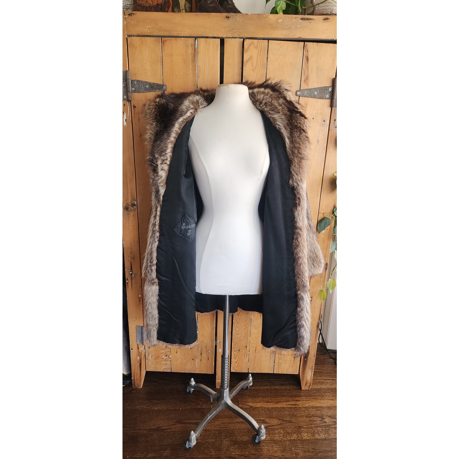 Vintage 70s Fur Coat Silver Tipped Raccoon Hip Length Revillon SATC