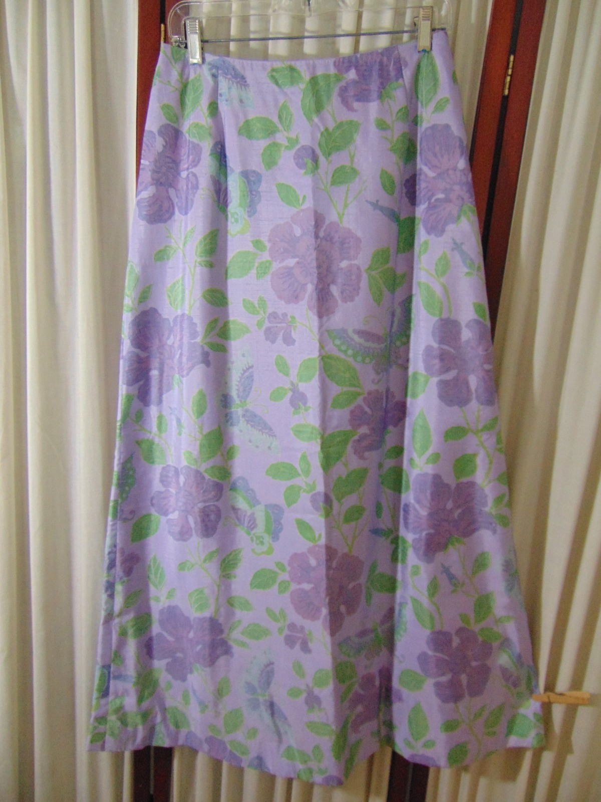1970s Maxi Skirt- S/M -100% Silk- Lavender Floral- CLASSY BOHO STYLE – SALE