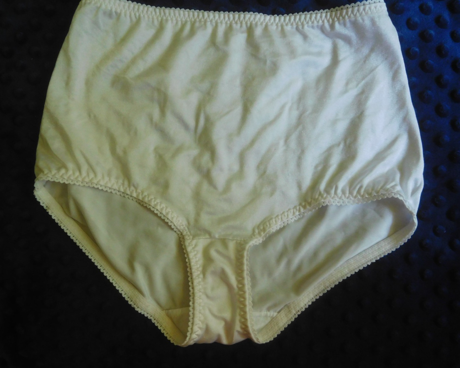 Vintage Vassarette Xl Brief White Stretch Satin Panties
