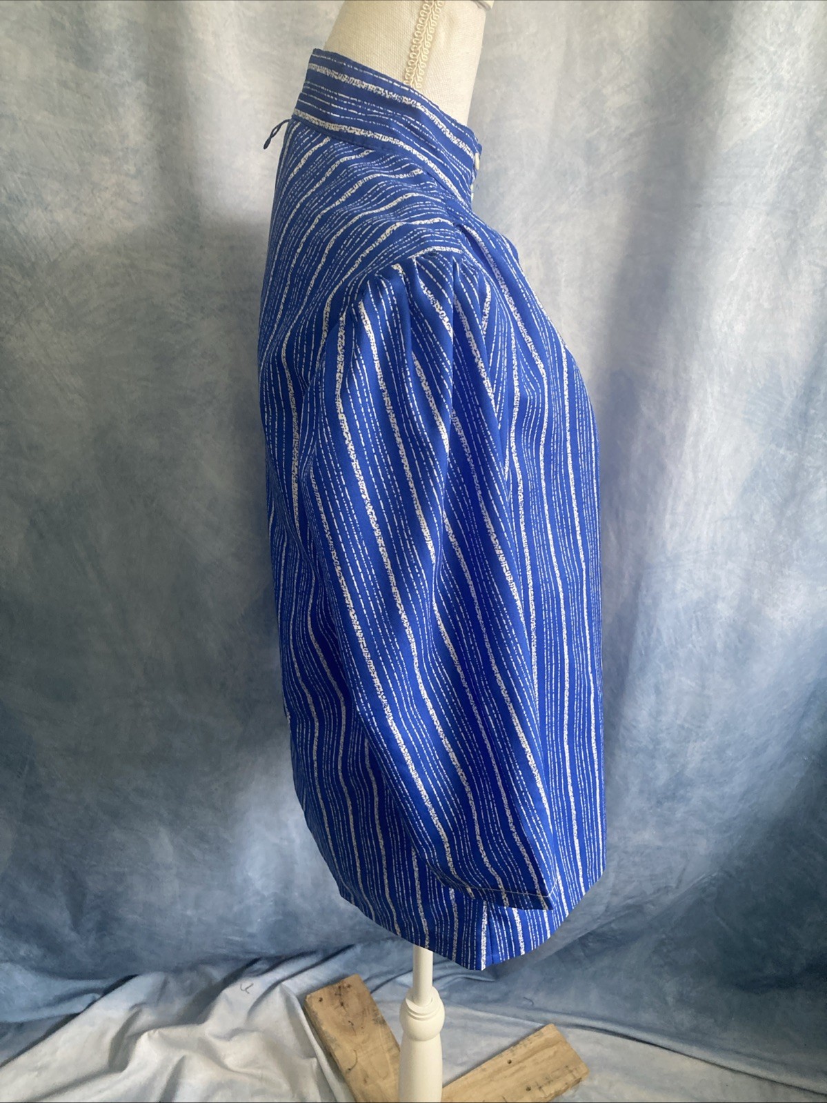 Vtg 70s rrrrruss Russ Togs Sz 14 Blue White Striped Puff Sleeve Blouse ILGWU EUC