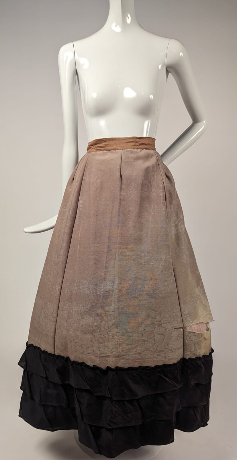 VICTORIAN 19TH C MOIRE BENGALINE SKIRT W SILK BOTTOM