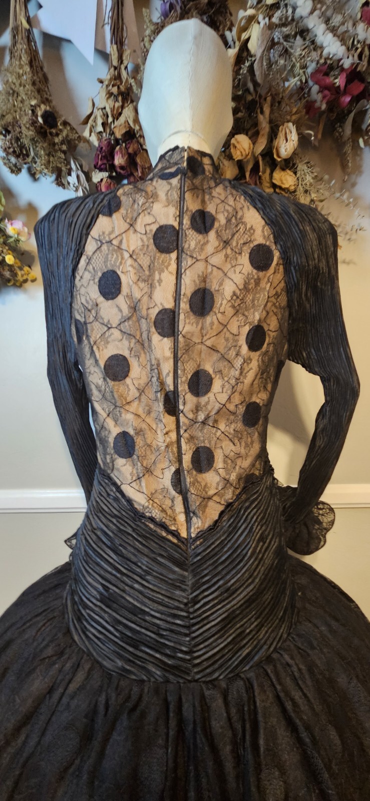 Vintage 1980s Black Saks Fifth Ave High Low „Dynasty” Style Formal Ball Gown As