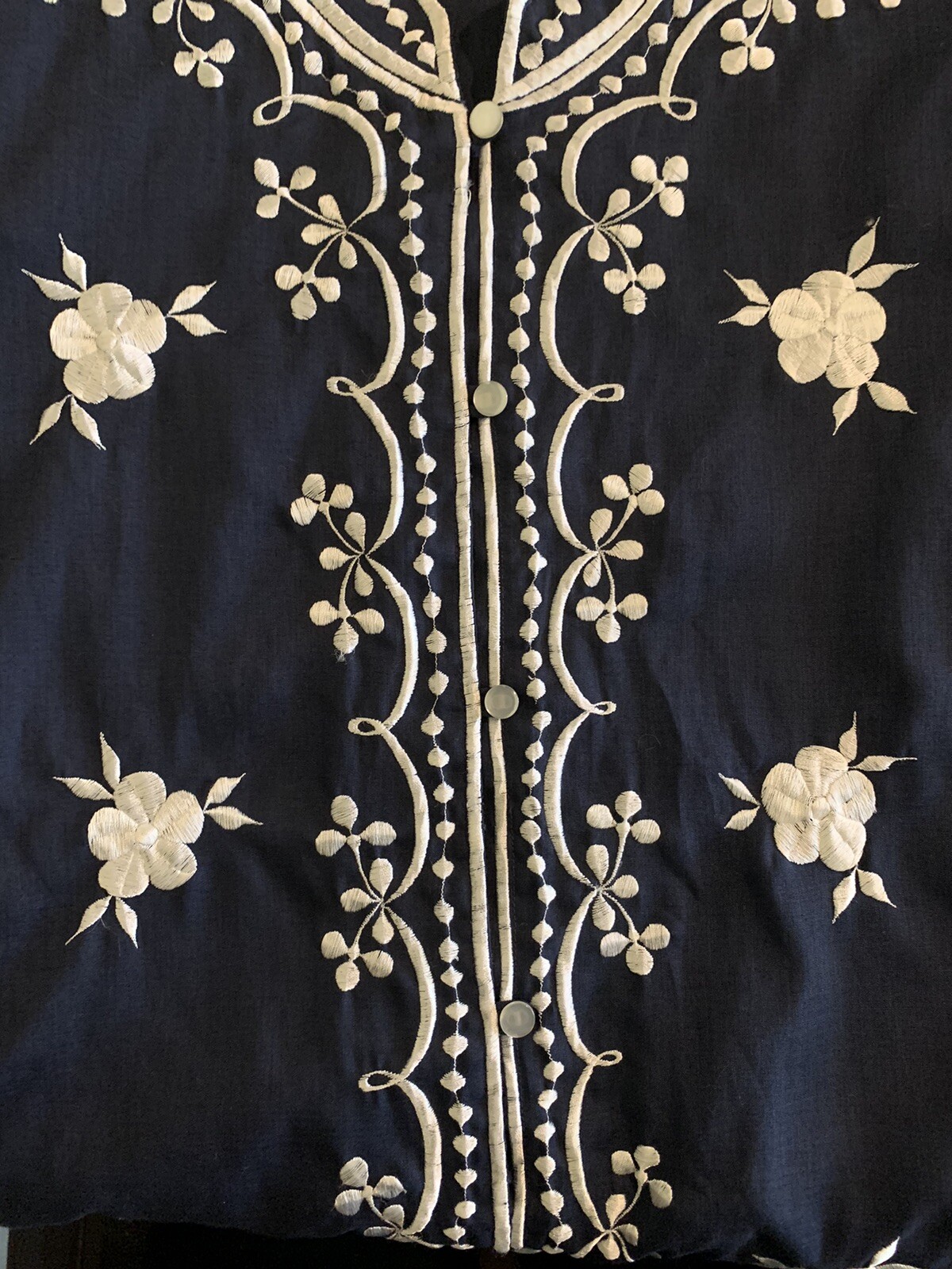 VTG Caro Of Honolulu Size ? Navy Blue & White Embroidered 3/4 Sleeve Tunic Top
